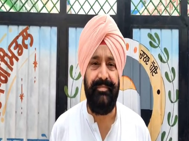 ਨਗਰ ਕੌਂਸਲ ਚੋਣਾਂ : ਵਿਧਾਇਕ ਫ਼ੌਜਾ ਸਿੰਘ ਸਰਾਰੀ ਨੇ ਪੋਲਿੰਗ ਬੂਥਾਂ ਦਾ ਲਿਆ ਜਾਇਜ਼ਾ