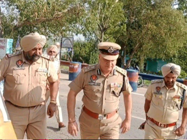 ਡੀ.ਆਈ.ਜੀ. ਬਾਰਡਰ ਰੇਂਜ ਅੰਮ੍ਰਿਤਸਰ ਹਰਮਨਬੀਰ ਸਿੰਘ ਗਿੱਲ ਹਾਈਟੈਕ ਨਾਕਾ ਦਰਿਆ ਬਿਆਸ ਪਹੁੰਚੇ