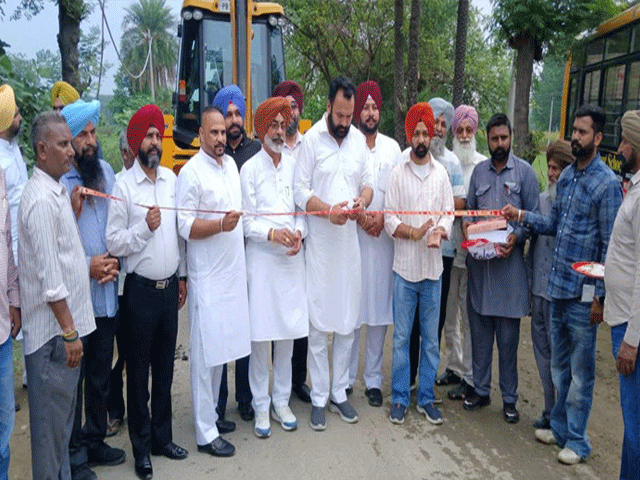 ਵਿਧਾਇਕ ਦਿਆਲਪੁਰਾ ਨੇ 2.50 ਕਰੋੜ ਦੀ ਲਾਗਤ ਵਾਲੀ ਲੱਖੋਵਾਲ ਤੋਂ ਸ਼ੇਰੀਆਂ ਨੂੰ ਜਾਂਦੀ ਸੜਕ ਦਾ ਕੰਮ ਸ਼ੁਰੂ ਕਰਵਾਇਆ