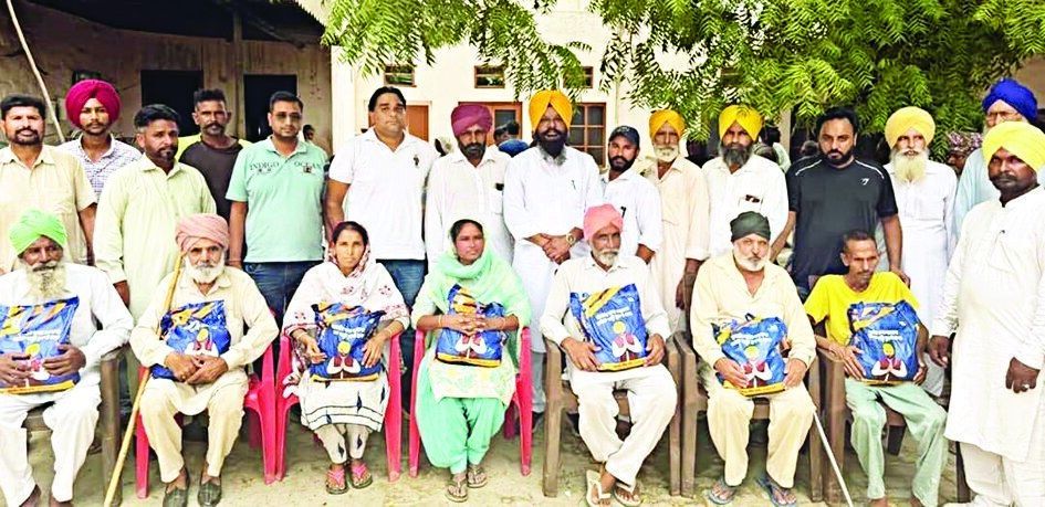 ਪਿੰਡ ਖਾਈ ਵਿਖੇ ਲੋਕ ਮਿਲਣੀ ਪ੍ਰੋਗਰਾਮ ਮੌਕੇ ਮੌਜੂਦ ਵਿਧਾਇਕ ਬਿਲਾਸਪੁਰ, ਪਾਰਟੀ ਆਗੂ, ਵਰਕਰ ਤੇ ਪਿੰਡ ਵਾਸੀ। ਅਜੀਤ ਤਸਵੀਰ