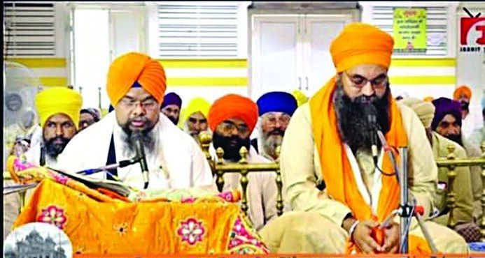 ਤਖ਼ਤ ਸ੍ਰੀ ਪਟਨਾ ਸਾਹਿਬ ਵਿਖੇ ਕਥਾ ਕੀਰਤਨ ਦੁਆਰਾ ਸੰਗਤਾਂ ਨੂੰ ਨਿਹਾਲ ਕਰਦੇ ਹੋਏ ਧਰਮ ਪ੍ਰਚਾਰਕ ਭਾਈ ਪ੍ਰਗਟ ਸਿੰਘ ਮਨੀਲਾ ਛੀਨੀਵਾਲ ਕਲਾਂ। ਨਾਲ ਬੈਠੇ ਹੋਏ ਪ੍ਰਧਾਨ ਜਗਮੇਲ ਸਿੰਘ ਜੱਗਾ, ਭਾਈ ਪ੍ਰੀਤਮ ਸਿੰਘ ਛੀਨੀਵਾਲ, ਪ੍ਰਧ