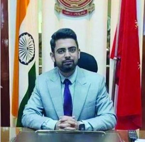 ਜਨਤਕ ਇਕੱਠ ਤੇ ਹੋਰ ਸਮਾਗਮਾਂ ’ਚ ਹਥਿਆਰ ਲੈ ਕੇ ਚੱਲਣ ਅਤੇ ਹਥਿਆਰਾਂ ਦੀ ਪ੍ਰਦਰਸ਼ਨੀ ਤੇ ਪਾਬੰਦੀ