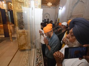 ਤਖ਼ਤ ਸ੍ਰੀ ਹਰਿਮੰਦਰ ਜੀ ਪਟਨਾ ਸਾਹਿਬ ਵਿਖੇ  ਨਤਮਸਤਕ ਹੋਏ  ਬਾਲੀਵੁੱਡ ਅਦਾਕਾਰ ਸੰਨੀ ਦਿਉਲ