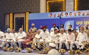 ਸ੍ਰੀ ਮੁਕਤਸਰ ਸਾਹਿਬ ਵਿਖੇ ਭੁਪੇਸ਼ ਬਘੇਲ ਅਤੇ ਰਾਜਾ ਵੜਿੰਗ ਦੀ ਵਰਕਰ ਮਿਲਣੀ ਸਮਾਗਮ ਵਿਚ ਪੱਤਰਕਾਰਾਂ ਨੂੰ ਜਾਣ ਤੋਂ ਰੋਕਿਆ