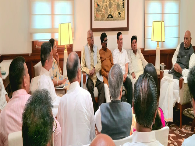 ਇੰਡੀਆ ਗੱਠਜੋੜ ਦੀ ਮੀਟਿੰਗ ਦੌਰਾਨ ਸਰਕਾਰ ਵਿਰੁੱਧ ਵਿਰੋਧੀ ਧਿਰ ਦੀ ਸਾਂਝੀ ਰਣਨੀਤੀ 'ਤੇ ਵਿਚਾਰਾਂ