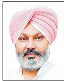ਵਿਧਾਨ ਸਭਾ ਚੋਣਾਂ ਤੋਂ ਪਹਿਲਾਂ ਪੰਜਾਬ ਕਾਂਗਰਸ ਦੋ - ਤਿੰਨ ਹਿੱਸਿਆਂ ਵਿਚ ਵੰਡੀ ਜਾਵੇਗੀ - ਚੀਮਾ