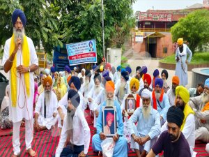 ਜਸਵੰਤ ਸਿੰਘ ਖਾਲੜਾ ਨੂੰ ਲੈ ਕੇ  ਲੋਕ ਕਮਿਸ਼ਨ ਬਣਾਉਣ ਦੀ ਮੰਗ ਸੰਬੰਧੀ ਧਰਨਾ