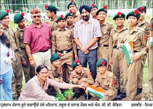 ਨਗਰ ਨਿਗਮ ਨੇ ਹੈਲਪਿੰਗ ਹੈਂਡਸ ਗਰੁੱਪ ਦੀ ਮਦਦ ਨਾਲ ਤੇਜਲੀ ਸਕੂਲ ਵਿਖੇ ਵੱਖ - ਵੱਖ ਮੁਕਾਬਲੇ ਕਰਵਾਏ