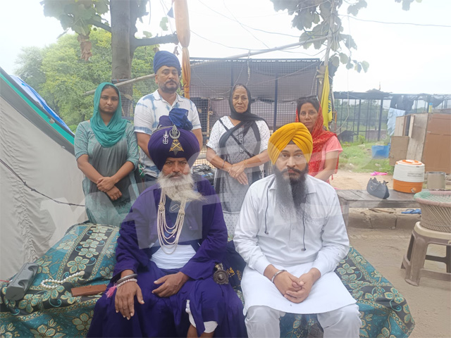 ਸਾਥੀ ਰਾਗੀ ਸਿੰਘ ਵਲੋਂ ਗੱਡੀ ਨੂੰ ਅੱਗ ਲਗਾਉਣ ਅਤੇ ਜਾਨੋਂ ਮਾਰਨ ਦੀਆਂ ਧਮਕੀਆਂ ਦੇ ਦੋਸ਼
