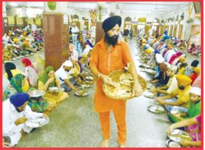 ਗੁਰੂ ਦਾ ਲੰਗਰ : ਇਤਿਹਾਸਕ ਪਰੰਪਰਾ ਤੇ ਮਹੱਤਵ