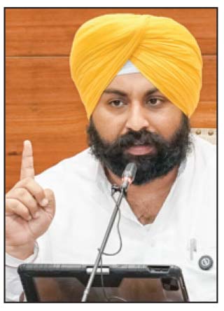 ਪੰਜਾਬ ਦੇ ਸਕੂਲਾਂ ਨੂੰ ਬਦਨਾਮ ਕਰਨ ਲਈ ਪੁਰਾਣੀ ਵੀਡੀਓ ਦਾ ਸਹਾਰਾ ਲੈ ਰਹੀ ਭਾਜਪਾ-ਬੈਂਸ