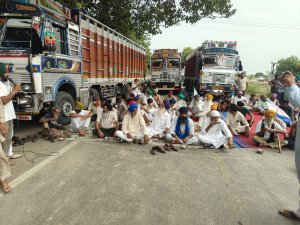 ਪੰਜਾਬ ਬੰਦ ਦੇ ਸੱਦੇ ਤਹਿਤ ਕਿਸਾਨ ਮਜ਼ਦੂਰ ਸੰਘਰਸ਼ ਕਮੇਟੀ ਵਲੋਂ ਜੀ.ਟੀ. ਰੋਡ ’ਤੇ ਧਰਨਾ