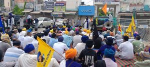 ਗੜ੍ਹਸ਼ੰਕਰ ਵਿਚ ਮੁਕੰਮਲ ਬੰਦ, ਬੰਗਾ ਚੌਂਕ ਵਿਚ ਧਰਨਾ ਆਰੰਭ