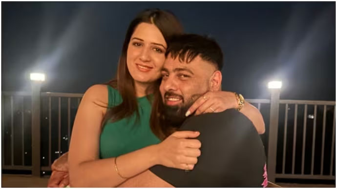 ਬਾਲੀਵੁੱਡ ਦੇ ਮਸ਼ਹੂਰ ਰੈਪਰ ਬਾਦਸ਼ਾਹ ਅਤੇ ਅਦਾਕਾਰਾ ਈਸ਼ਾ ਰਿਖੀ ਹੋਏ ਵੱਖ