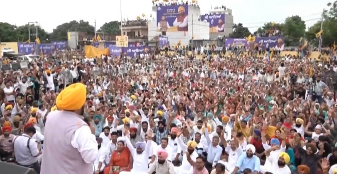 ਮੁੱਖ ਮੰਤਰੀ ਭਗਵੰਤ ਮਾਨ ਪ੍ਰੋਗਰਾਮ ਸੱਥ ਤਹਿਤ ਪਿੰਡ ਤੀੜਾ ਨਿਊ ਚੰਡੀਗੜ੍ਹ ਪੁੱਜੇ