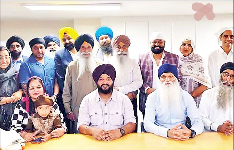 ਸਿਮਰਨਜੋਤ ਸਿੰਘ ਮੱਕੜ ਦਾ ਗੁਰਦੁਆਰਾ ਸ੍ਰੀ ਗੁਰੂ ਸਿੰਘ ਸਭਾ ਸਾਊਥਾਲ ਵਿਖੇ ਸਨਮਾਨ