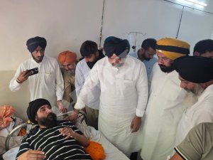 ਮੋਹਨਜੀਤ ਸਿੰਘ ਸ਼ੇਰੋਂ ਨੂੰ ਮਿਲਣ ਸੰਗਰੂਰ ਹਸਪਤਾਲ ਪਹੁੰਚੇ ਮਨਪ੍ਰੀਤ ਸਿੰਘ ਇਆਲੀ
