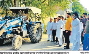 ਨਗਰ ਕੌਂਸਲ ਫ਼ਾਜ਼ਿਲਕਾ ਨੇ ਵੱਖ-ਵੱਖ ਇਲਾਕਿਆਂ ’ਚ ਚਲਾਈ ਵਿਸ਼ੇਸ਼ ਸਫ਼ਾਈ ਮੁਹਿੰਮ
ਵਿਧਾਇਕ ਸਵਨਾ ਨੇ ਖ਼ੁਦ ਸ਼ਿਰਕਤ ਕਰਕੇ ਸ਼ਹਿਰ ਵਾਸੀਆਂ ਤੋਂ ਮੰਗਿਆ ਸਹਿਯੋਗ