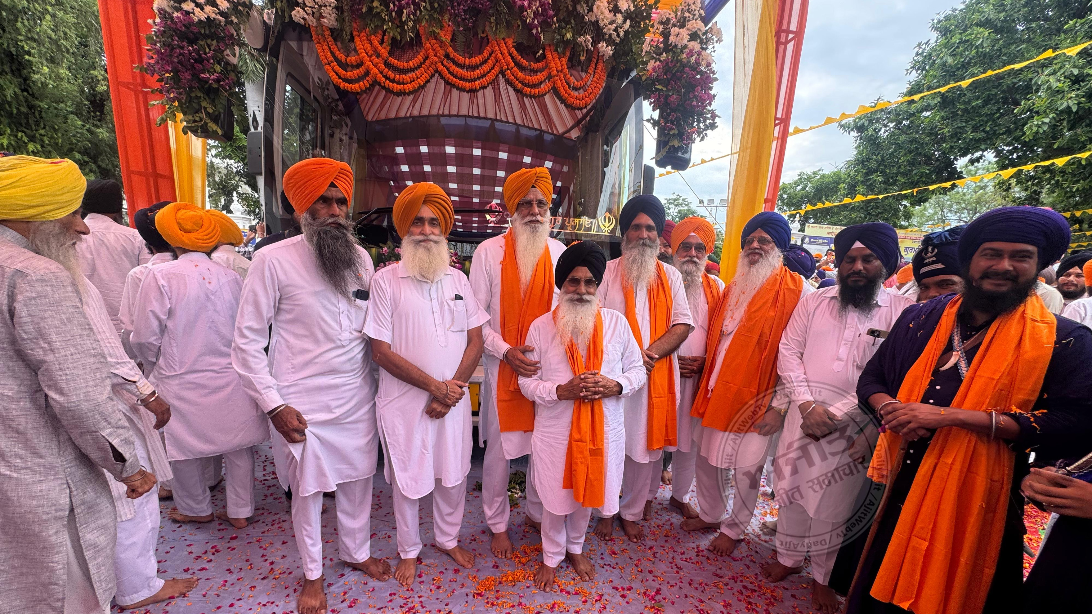 ਮੀਰੀ ਪੀਰੀ ਖਾਲਸਾ ਮਾਰਚ ਦਾ ਤੀਜਾ ਪੜਾਅ ਤਖਤ ਸ੍ਰੀ ਕੇਸਗੜ੍ਹ ਸਾਹਿਬ ਤੋਂ ਖਾਲਸਾਈ ਰਵਾਇਤਾਂ ਅਤੇ ਜੈਕਾਰਿਆਂ ਦੀ ਗੂੰਜ ਨਾਲ ਹੋਇਆ ਰਵਾਨਾ