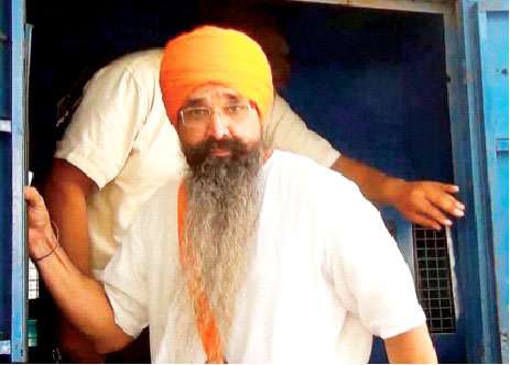 ਫ਼ੈਸਲਾ ਕਰੋ ਜਾਂ ਫਾਂਸੀ ਦਿਓ-ਭਾਈ ਰਾਜੋਆਣਾ
ਪ੍ਰਧਾਨ ਮੰਤਰੀ ਮੋਦੀ ਨੂੰ ਲਿਖੀ ਚਿੱਠੀ