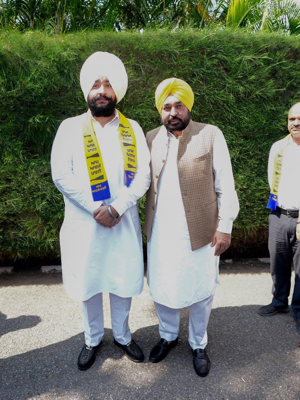 ਜਲੰਧਰ 'ਚ ਤਕਸਾਲੀ ਪਰਿਵਾਰ ਦੇ ਰਣਤੇਜ ਸਿੰਘ ਪੋਵਾਰ 'ਆਪ' 'ਚ ਸ਼ਾਮਲ