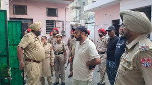 ਐਸ.ਪੀ. ਵਲੋਂ ਛੱਜ ਕਲੋਨੀ ’ਚ ਅਚਨਚੇਤ ਚੈਕਿੰਗ ਮੁਹਿੰਮ ਚਲਾਈ ਗਈ