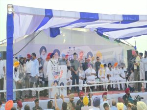 ਉਗਰ ਔਲਖ (ਅਜਨਾਲਾ) ਵਿਖੇ ‘ਪੰਜਾਬ ਬਚਾਓ ਰੈਲੀ’ ’ਚ ਸੁਖਬੀਰ ਸਿੰਘ ਬਾਦਲ ਤੇ ਬਿਕਰਮ ਸਿੰਘ ਮਜੀਠੀਆ ਪਹੁੰਚੇ