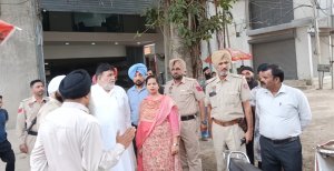 ਲੁਧਿਆਣਾ ਦੇ ਗੰਦੇ ਨਾਲੇ ਨੂੰ ਮਿਲੇਗੀ ਨਵੀਂ ਦਿੱਖ, ਵਿਧਾਇਕ ਪੱਪੀ ਤੇ ਮੇਅਰ ਇੰਦਰਜੀਤ ਕੌਰ ਨੇ ਲਿਆ ਜਾਇਜ਼ਾ