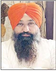 ਅਕਾਲੀ ਮਹਿਲਾ ਸਰਪੰਚ ਦੇ ਪਤੀ ਦੀ ਗੋਲੀ ਮਾਰ ਕੇ ਹੱਤਿਆ
ਨਵਦੀਪ ਸਿੰਘ ਨੇ ਨਸ਼ਾ ਵੇਚਣ ਵਾਲਿਆਂ ਦੀ ਪੁਲਿਸ ਨੂੰ ਦਿੱਤੀ ਸੀ ਇਤਲਾਹ