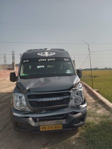 ਬਾਬਾ ਰਣਜੀਤ ਸਿੰਘ ਢੱਡਰੀਆਂ ਵਾਲੇ ਦੇ ਕਾਫਲੇ ਦੀ ਗੱਡੀ ਸੜਕ ਹਾਦਸੇ ਵਿਚ ਨੁਕਸਾਨੀ, ਜਾਨੀ ਨੁਕਸਾਨ ਤੋਂ ਰਿਹਾ ਬਚਾਅ