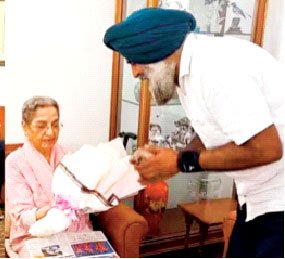 ਪਰਗਟ ਸਿੰਘ ਨੇ ਗੁਰਸ਼ਰਨ ਕੌਰ ਨਾਲ ਕੀਤੀ ਮੁਲਾਕਾਤ