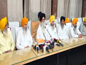 ਬਹਿਰੀਨ ਵਾਲੀ ਬੀਬੀ ਦਾ ਮਾਮਲਾ : ਸ਼੍ਰੋਮਣੀ ਕਮੇਟੀ ਪ੍ਰਧਾਨ ਐਡਵੋਕੇਟ ਧਾਮੀ ਨੇ ਜਾਂਚ ਕਮੇਟੀ ਦੀ ਮੁਢਲੀ ਰਿਪੋਰਟ ਕੀਤੀ ਜਾਰੀ