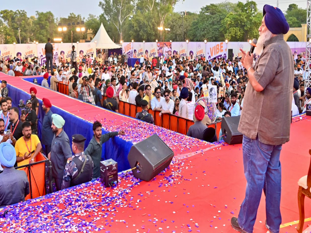 ਸੂਬੇ ਦੀ ਵਾਗਡੋਰ ਸੰਭਾਲਣ ’ਤੇ ਅਸੀਂ ਫਿਰ ਤੋਂ ਬਿਜਲੀ ਸਰਪਲੱਸ ਬਣਾਵਾਂਗੇ ਪੰਜਾਬ ਨੂੰ - ਸੁਖਬੀਰ ਸਿੰਘ ਬਾਦਲ