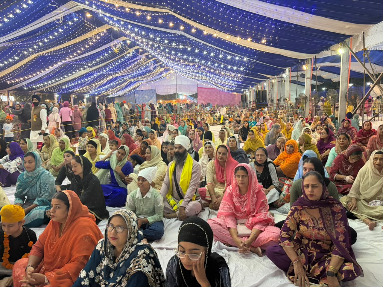 ਹੁਸ਼ਿਆਰਪੁਰ ’ਚ 36ਵਾਂ ਅੰਤਰਰਾਸ਼ਟਰੀ ਮਹਾਨ ਕੀਰਤਨ ਦਰਬਾਰ ਸ਼ੁਰੂ, ਜਥਿਆਂ ਦੇ ਰੂਪ ’ਚ ਸੰਗਤਾਂ ਹੋ ਰਹੀਆਂ ਸ਼ਾਮਲ