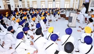 ਸ਼੍ਰੋਮਣੀ ਕਮੇਟੀ ਦੇ ਪ੍ਰਧਾਨ ਧਾਮੀ ਵਲੋਂ ਮਾਝਾ ਜੋਨ ਦੇ ਪ੍ਰਚਾਰਕ, ਢਾਡੀ ਤੇ ਕਵੀਸ਼ਰ ਜਥਿਆਂ ਨਾਲ ਕੀਤੀ ਗਈ ਇਕੱਤਰਤਾ