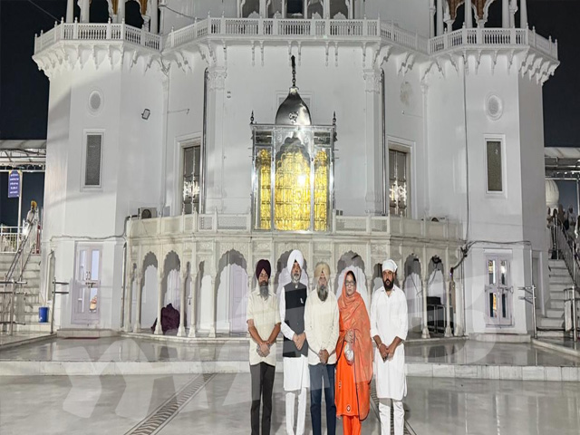 ਪੰਜਾਬ ਕਾਂਗਰਸ ਦੇ ਪ੍ਰਧਾਨ ਪ੍ਰਗਟ ਸਿੰਘ ਅੰਮ੍ਰਿਤ ਵੇਲੇ ਤਖਤ ਸ੍ਰੀ ਕੇਸਗੜ੍ਹ ਸਾਹਿਬ ਵਿਖੇ ਹੋਏ ਨਤਮਸਤਕ