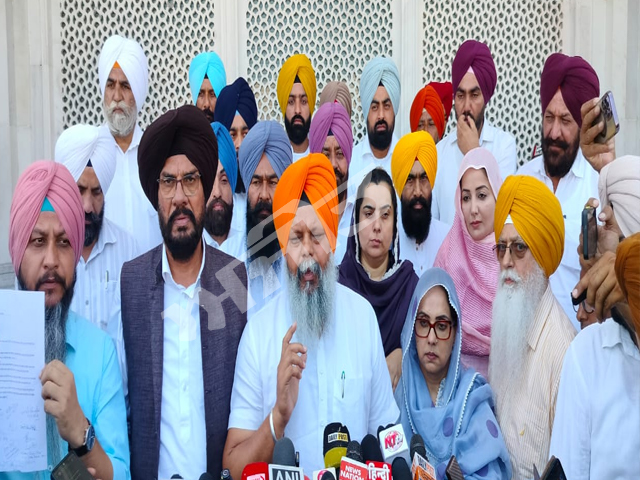 ਆਮ ਆਦਮੀ ਪਾਰਟੀ ਦੇ ਵਿਧਾਇਕ ਸ੍ਰੀ ਅਕਾਲ ਤਖ਼ਤ ਸਾਹਿਬ ਸਕੱਤਰੇਤ ਪਹੁੰਚੇ