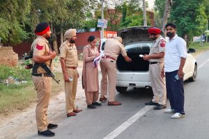 ਮਾਨਸਾ ਨੂੰ ਜਾਂਦੇ ਮੁੱਖ ਮਾਰਗਾਂ ’ਤੇ ਪੁਲਿਸ ਨੇ ਕੀਤੀ ਸਖ਼ਤ ਨਾਕਾਬੰਦੀ