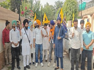 ਮਾਨਸਾ ਜਾਣ ਤੋਂ ਪਹਿਲਾਂ ਹੀ ਸ਼੍ਰੋਮਣੀ ਅਕਾਲੀ ਦਲ ਵਾਰਿਸ ਪੰਜਾਬ ਦੇ ਬਰਨਾਲਾ ਤੋਂ ਹਲਕਾ ਇੰਚਾਰਜ ਗੁਰਦੀਪ ਸਿੰਘ ਬਾਠ ਨੂੰ ਪੁਲਿਸ ਨੇ ਕੀਤਾ ਡਿਟੇਨ
