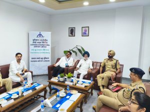 ਅੰਤਰਰਾਸ਼ਟਰੀ ਉਡਾਣਾਂ ਲਈ ਹਵਾਈ ਮੰਤਰੀ ਕੋਲ ਮੁੱਦਾ ਉਠਾਵਾਂਗਾ-  ਡਾ. ਅਮਰ ਸਿੰਘ