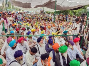 ਪਰਵਿੰਦਰ ਝੋਟਾ ਹੱਤਿਆਕਾਂਡ- ਧਰਨਾ 5ਵੇਂ ਦਿਨ ਵੀ ਜਾਰੀ, ਹਜ਼ਾਰਾਂ ਲੋਕ ਪਹੁੰਚੇ