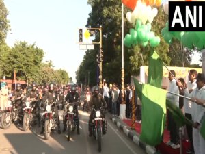 ਰਾਸ਼ਟਰੀ ਏਕਤਾ ਦਿਵਸ' ਮੌਕੇ ਚੰਡੀਗੜ੍ਹ ਤੋਂ ਮੋਟਰਸਾਈਕਲ ਰੈਲੀ ਰਵਾਨਾ