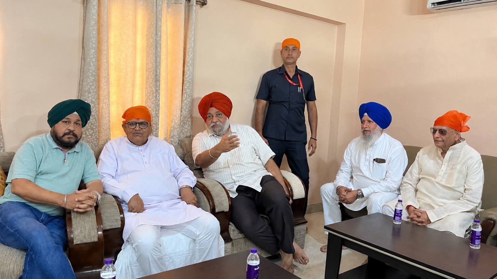 ਪੰਜਾਬ ਦੇ ਰਾਜਪਾਲ ਗੁਲਾਬ ਚੰਦ ਕਟਾਰੀਆ ਤਖ਼ਤ ਸ੍ਰੀ ਪਟਨਾ ਸਾਹਿਬ ਵਿਖੇ ਹੋਏ ਨਤਮਸਤਕ, ਪੰਜਾਬ ਦੀ ਖ਼ੁਸ਼ਹਾਲੀ ਲਈ ਕੀਤੀ ਅਰਦਾਸ