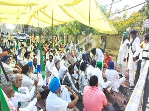 ਪਰਵਿੰਦਰ ਸਿੰਘ ਝੋਟਾ ਕਤਲ ਮਾਮਲੇ ਨੂੰ ਲੈ ਕੇ ਫਿਰੋਜ਼ਪੁਰ ’ਚ ਰੋਸ