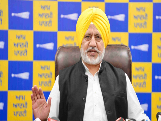 ਪ੍ਰੈੱਸ ਵਾਰਤਾ ਦੌਰਾਨ ਬਲਤੇਜ ਪੰਨੂ ਵਲੋਂ ਪੰਜਾਬ ਸਰਕਾਰ ਦੀਆਂ ਉਪਲਬੱਧੀਆਂ ਦਾ ਜ਼ਿਕਰ