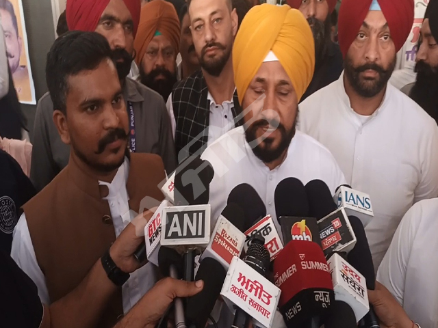 ਕਾਂਗਰਸ ਸਰਕਾਰ ਬਣਨ 'ਤੇ ਭਗਵਾਨ ਵਾਲਮੀਕਿ ਜੀ ਨੂੰ ਸਮਰਪਿਤ ਇਕ ਯੂਨੀਵਰਸਿਟੀ ਬਣਾਈ ਜਾਵੇਗੀ - ਚੰਨੀ ਨੇ ਕੀਤਾ ਐਲਾਨ