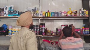 ਫਿਰੌਤੀ ਦੀ ਮੰਗ ਨੂੰ ਲੈ ਕੇ ਬਟਾਲਾ ਵਿਚ ਕਾਰ ਸ਼ਿੰਗਾਰ ਦੀ ਦੁਕਾਨ 'ਤੇ ਚੱਲੀਆਂ ਗੋਲੀਆਂ