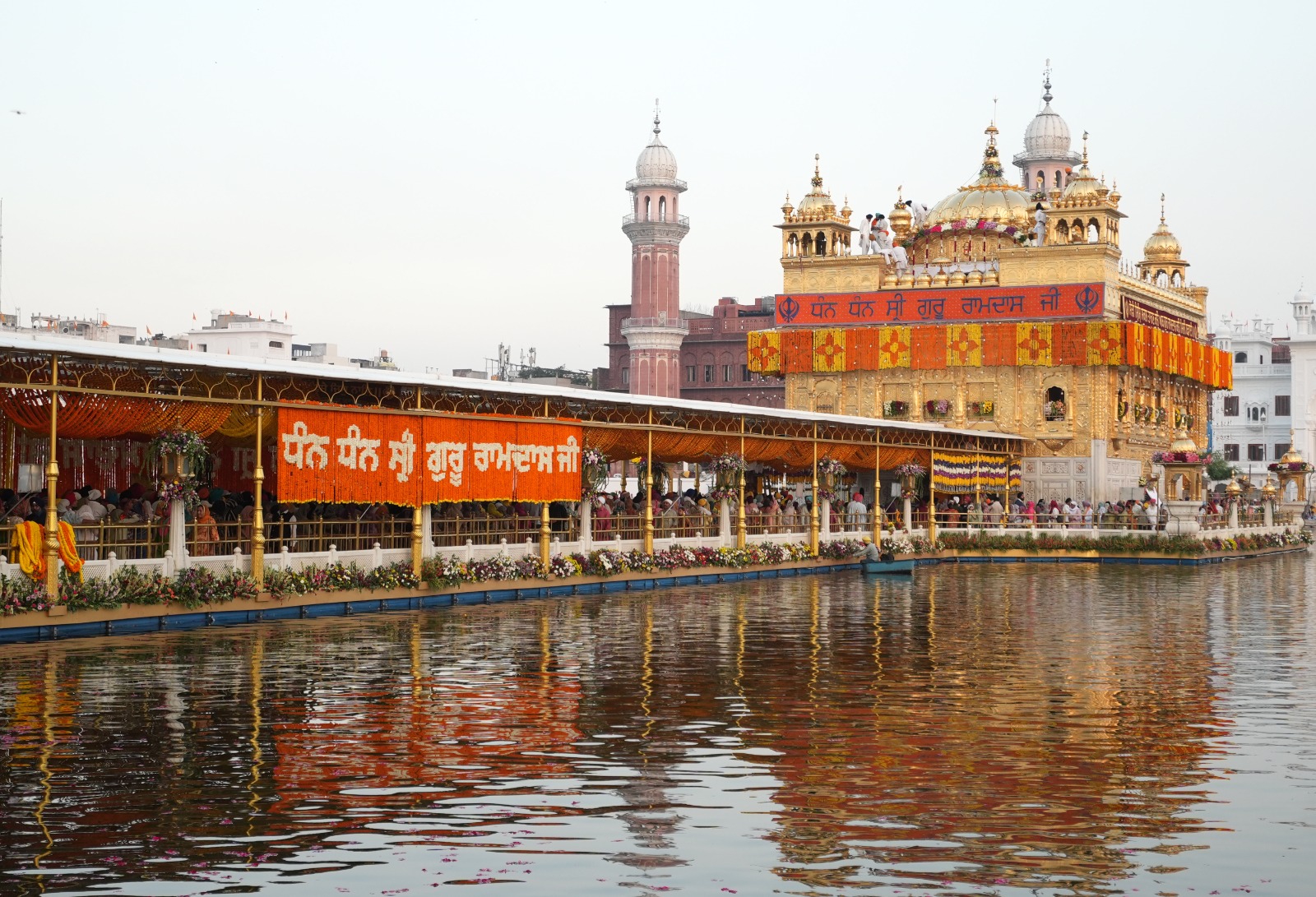 ਸ੍ਰੀ ਹਰਿਮੰਦਰ ਸਾਹਿਬ ਸਮੇਤ ਦੇਸ਼ ਵਿਦੇਸ਼ ਵਿਚ ਉਤਸ਼ਾਹ ਸਹਿਤ ਮਨਾਇਆ ਜਾ ਰਿਹਾ ਹੈ ਚੌਥੇ ਪਾਤਸ਼ਾਹ ਦਾ ਪ੍ਰਕਾਸ਼ ਪੁਰਬ