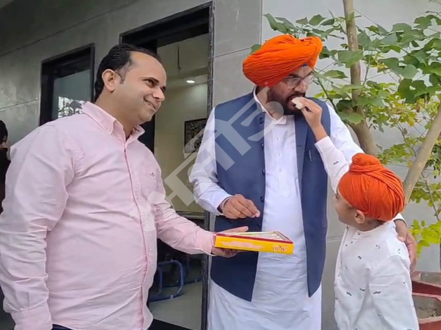 ਕੁਲਦੀਪ ਸਿੰਘ ਧਾਲੀਵਾਲ ਨੂੰ ਟਿਕਟ ਮਿਲਣ ’ਤੇ ਹਲਕਾ ਅਜਨਾਲਾ ਵਿਚ ਖੁਸ਼ੀ ਦੀ ਲਹਿਰ